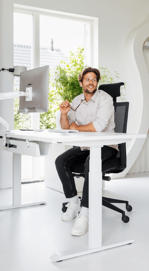 5 Tips to enhance your ergonomic workspace in 2025
